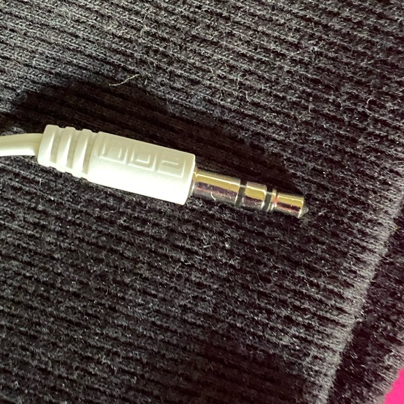 Hoodie Buddies hoodie with earbuds - Picture 10 of 11